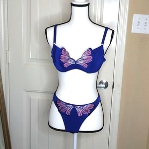 No Boundaries bra and panty set